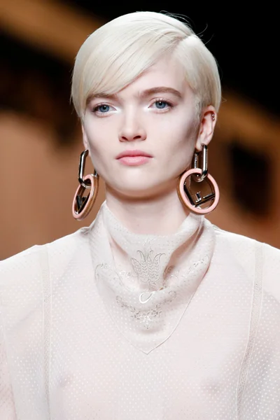 Look 31